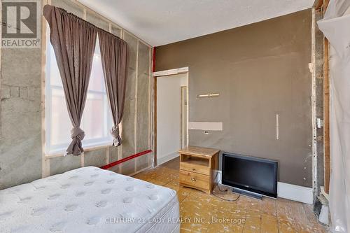 392 Isabella Street, Pembroke, ON - Indoor Photo Showing Bedroom