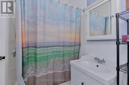 392 Isabella Street, Pembroke, ON - Indoor Photo Showing Bathroom