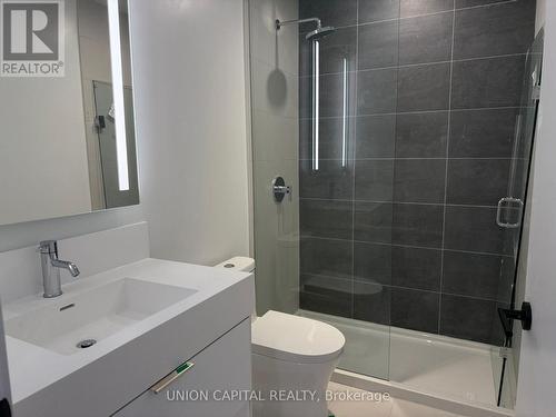 818 - 308 Jarvis Street, Toronto, ON - Indoor Photo Showing Bathroom