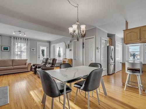 Dining room - 6039 Av. Royale, L'Ange-Gardien, QC - Indoor Photo Showing Dining Room