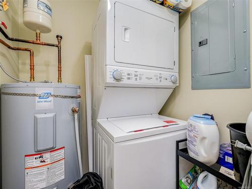 204-2380 Brethour Ave, Sidney, BC - Indoor Photo Showing Laundry Room