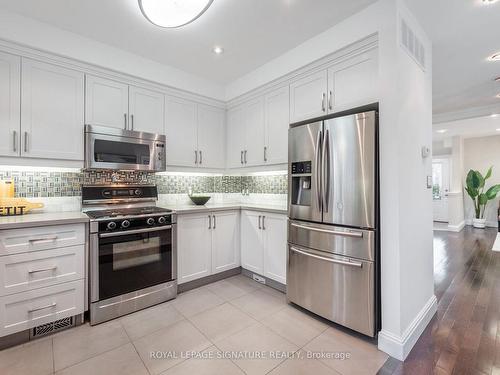 9 Westbrook Ave, Toronto, ON - Indoor Photo Showing Kitchen