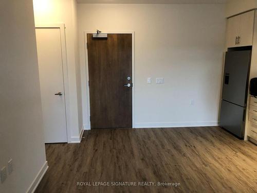 404-340 Plains Rd E, Burlington, ON - Indoor Photo Showing Other Room