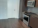 914-4055 Parkside Village Dr, Mississauga, ON  - Indoor Photo Showing Kitchen 