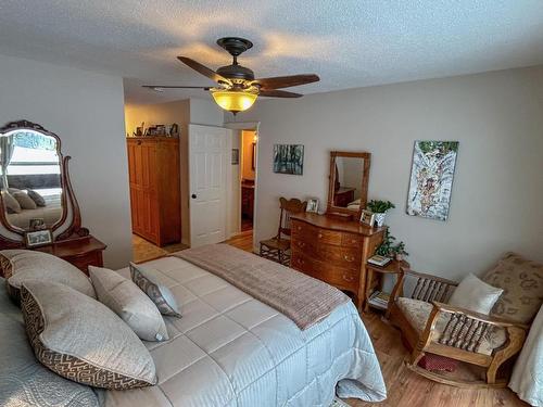 122/124-1051 Gerry Sorensen Way, Kimberley, BC - Indoor Photo Showing Bedroom