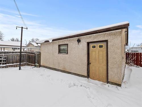 22 Cannes Cr, Winnipeg, MB 