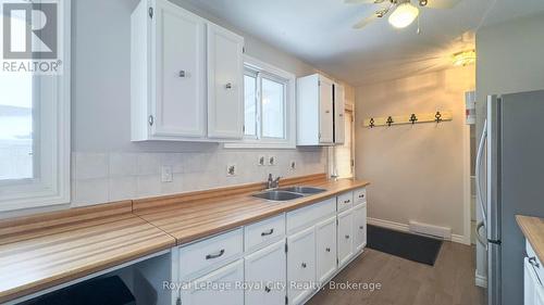 793 Eastwood Drive, Saugeen Shores, ON - Indoor Photo Showing Kitchen With Double Sink