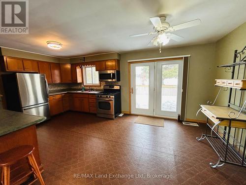 81 Queen Street, Morris-Turnberry (Bluevale), ON - Indoor Photo Showing Kitchen