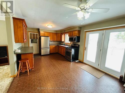 81 Queen Street, Morris-Turnberry (Bluevale), ON - Indoor Photo Showing Kitchen