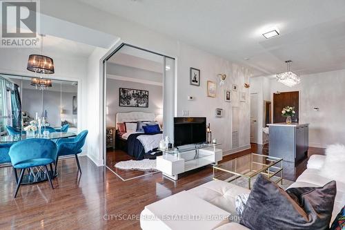 505 - 26 Norton Avenue, Toronto, ON - Indoor Photo Showing Living Room