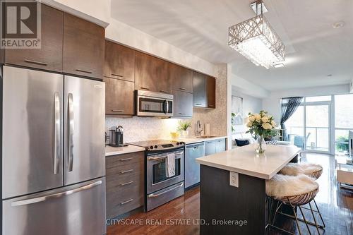 505 - 26 Norton Avenue, Toronto, ON - Indoor Photo Showing Kitchen With Upgraded Kitchen