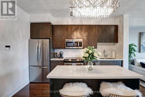 505 - 26 Norton Avenue, Toronto, ON - Indoor Photo Showing Kitchen With Upgraded Kitchen