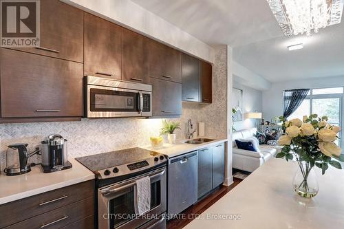 505 - 26 Norton Avenue, Toronto, ON - Indoor Photo Showing Kitchen With Double Sink With Upgraded Kitchen