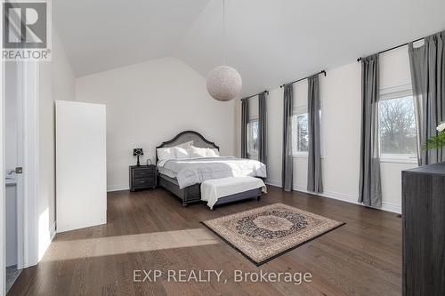 1526 Edencrest Drive, Mississauga, ON - Indoor Photo Showing Bedroom