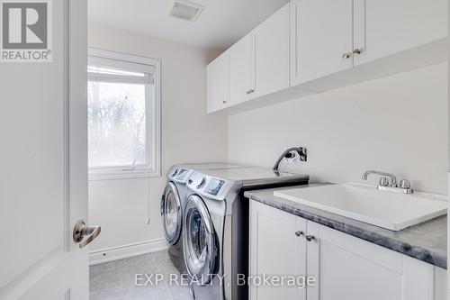 1526 Edencrest Drive, Mississauga, ON - Indoor Photo Showing Laundry Room