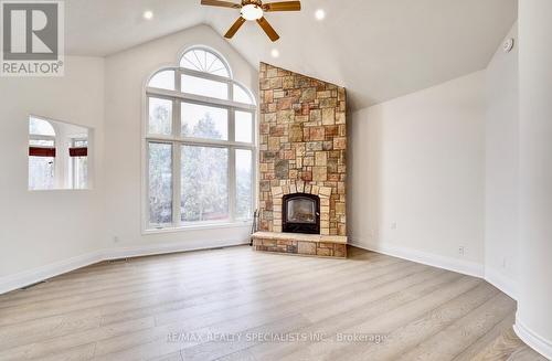 7 Deer Run Crescent, Halton Hills, ON - Indoor Photo Showing Other Room With Fireplace