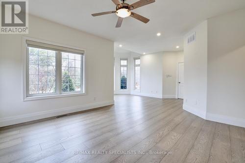 7 Deer Run Crescent, Halton Hills, ON - Indoor Photo Showing Other Room