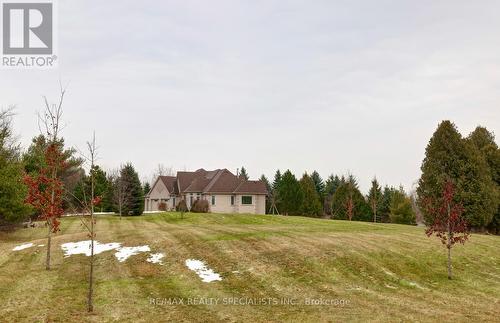 7 Deer Run Crescent, Halton Hills, ON - Outdoor