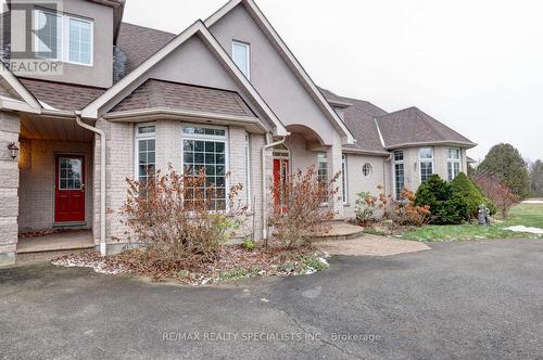 7 Deer Run Crescent, Halton Hills, ON - Outdoor With Facade