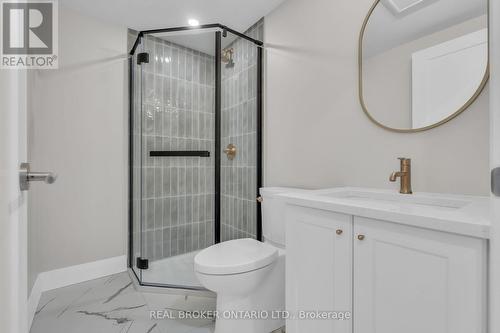 C - 404 Arlington Avenue, Ottawa, ON - Indoor Photo Showing Bathroom