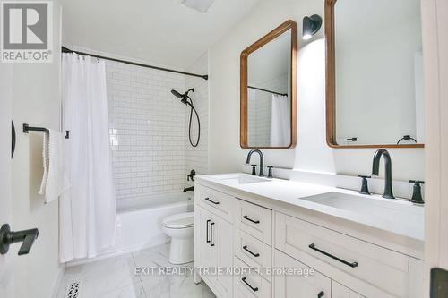 33 Brown Wood Drive, Barrie, ON - Indoor Photo Showing Bathroom