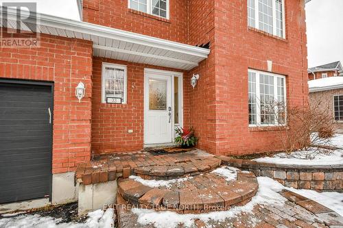 33 Brown Wood Drive, Barrie, ON - Outdoor With Exterior