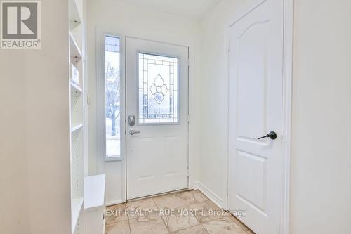 33 Brown Wood Drive, Barrie, ON - Indoor Photo Showing Other Room