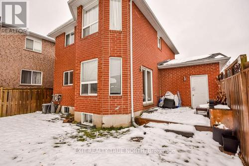 33 Brown Wood Drive, Barrie, ON - Outdoor With Exterior