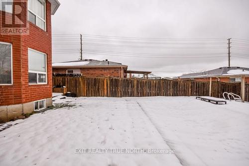 33 Brown Wood Drive, Barrie, ON - Outdoor With Exterior