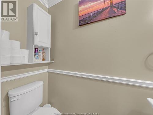 28 Carter Avenue, Leamington, ON - Indoor Photo Showing Bathroom