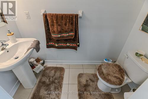 15 Oleary Road, Brampton, ON - Indoor Photo Showing Bathroom