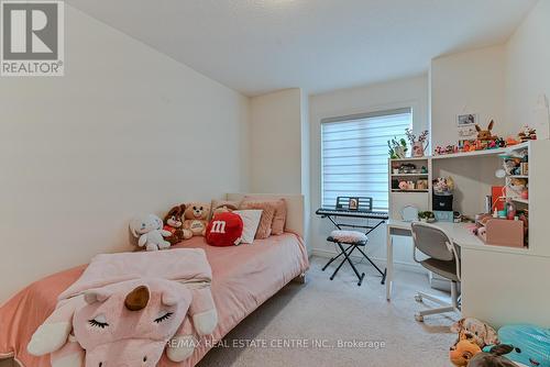 15 Oleary Road, Brampton, ON - Indoor Photo Showing Bedroom