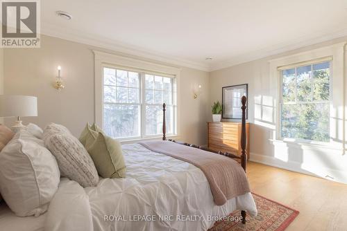 50 Hillcrest Avenue, St. Catharines (457 - Old Glenridge), ON - Indoor Photo Showing Bedroom