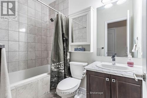 35 Arthur Griffin Crescent, Caledon, ON - Indoor Photo Showing Bathroom