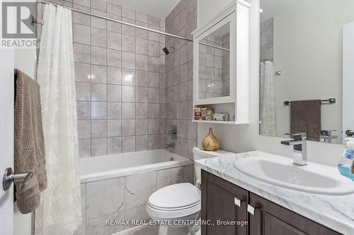 35 Arthur Griffin Crescent, Caledon, ON - Indoor Photo Showing Bathroom