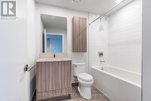 3702 - 4130 Parkside Village Drive, Mississauga, ON - Indoor Photo Showing Bathroom