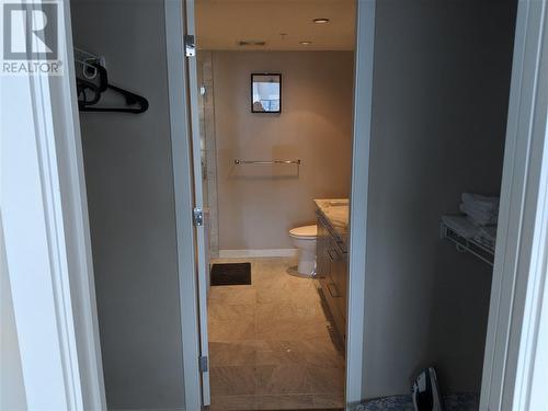 25Fl 833 Seymour Street, Vancouver, BC - Indoor Photo Showing Bathroom