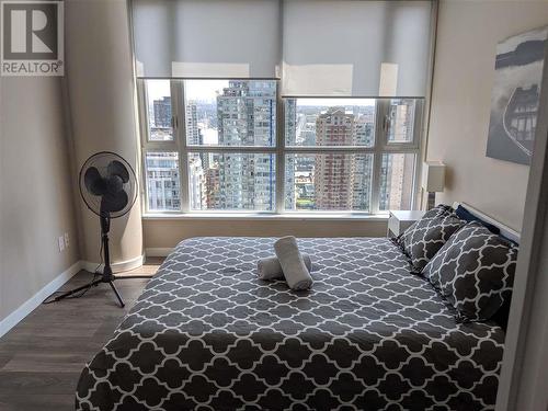 25Fl 833 Seymour Street, Vancouver, BC - Indoor Photo Showing Bedroom