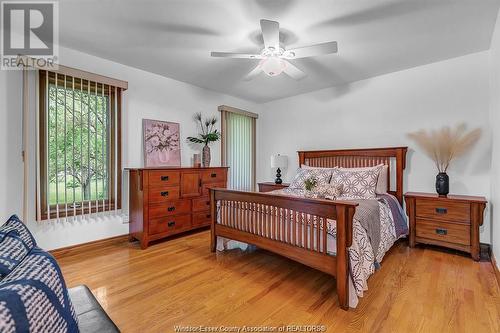 559 Lisa Crescent, Windsor, ON - Indoor Photo Showing Bedroom