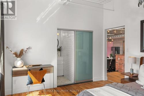 203 - 326 Carlaw Avenue, Toronto, ON - Indoor Photo Showing Bedroom