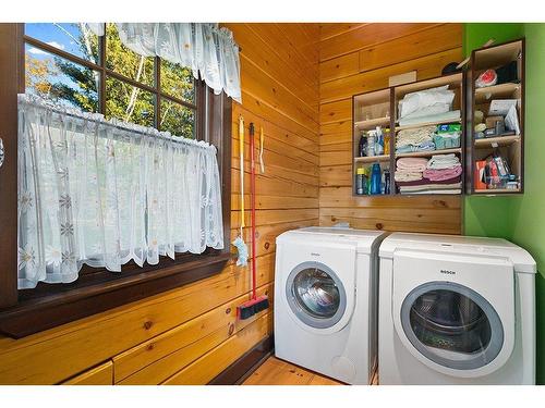 Laundry room - 139 Av. Paradise, Mansfield-Et-Pontefract, QC - Indoor Photo Showing Laundry Room