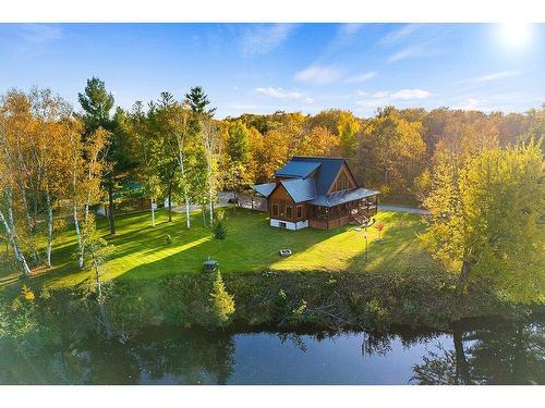 Aerial photo - 139 Av. Paradise, Mansfield-Et-Pontefract, QC - Outdoor With Body Of Water With View