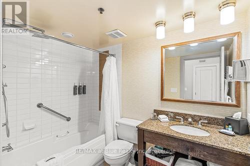 477 - 220 Gord Canning Drive, Blue Mountains (Blue Mountain Resort Area), ON - Indoor Photo Showing Bathroom