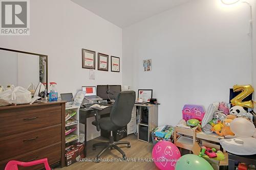 1905 - 5 Buttermill Avenue, Vaughan, ON - Indoor