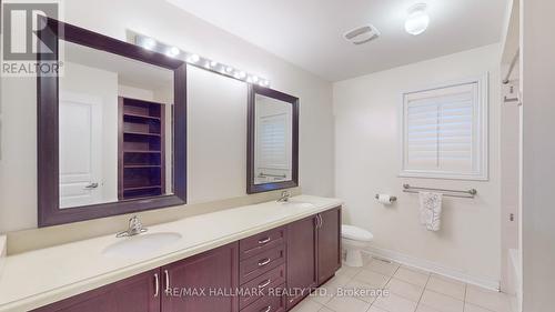 150 Peak Point Boulevard, Vaughan, ON - Indoor Photo Showing Bathroom