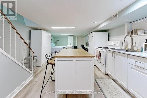 Bsmt - 116 Chandos Avenue, Toronto, ON - Indoor Photo Showing Kitchen