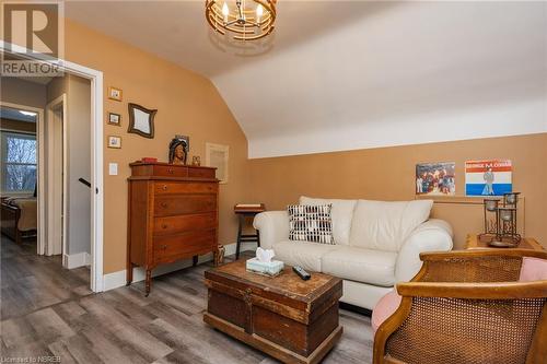 35 Marsh Drive, North Bay, ON - Indoor Photo Showing Living Room