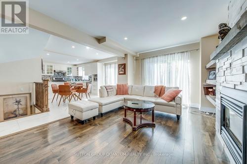 10 Anne Court, Grimsby, ON - Indoor Photo Showing Living Room With Fireplace