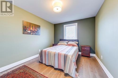 10 Anne Court, Grimsby, ON - Indoor Photo Showing Bedroom