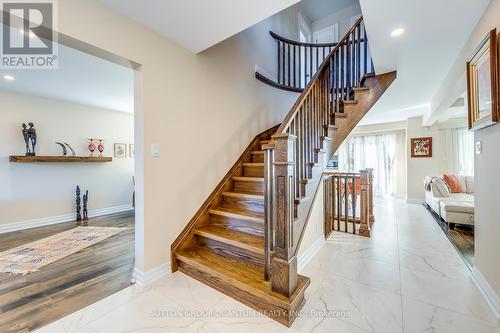 10 Anne Court, Grimsby, ON - Indoor Photo Showing Other Room